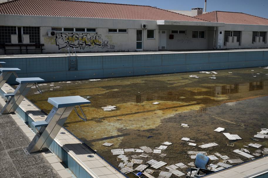 I blocchi di partenza verso la decadenza alla piscina del Villaggio Olimpico. Getty Images